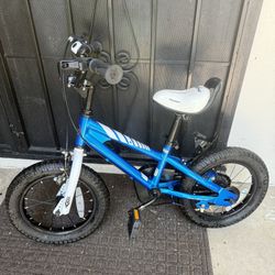 RoyalBaby Freestyle Children Kids Bicycle 14”inches Blue/White Preowned Read To Ride