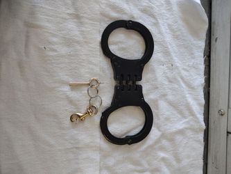 Handcuffs with key