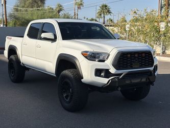 2019 Toyota Tacoma TRD Off-Road 6-SPEED MANUAL 4WD TRUCK LOCAL TRADE