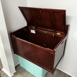 Toy Box 