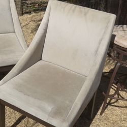 4 Dining Chairs With 4 Stools For FREE