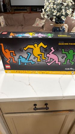 New LEGO Art: Keith Haring – Dancing Figures building set #31216 (NIB)