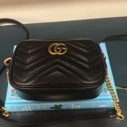 Authentic Gucci Camerabag as Present