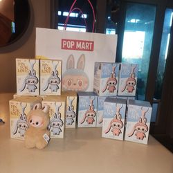 Labubu  *POPMART*