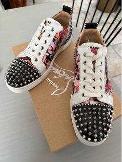 Louboutins men’s size 42.5 Louis Junior Studded sneaker like new!