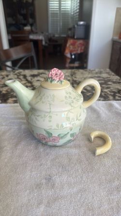 Large teapot and cup