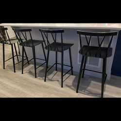 Set of 4  counter height chairs