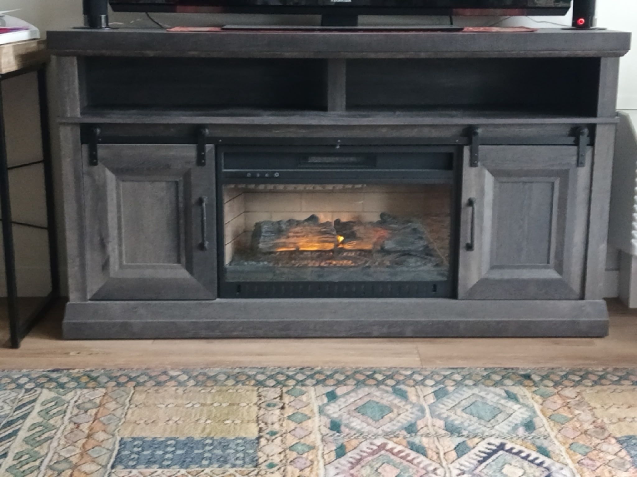 Tv stand/Fireplace