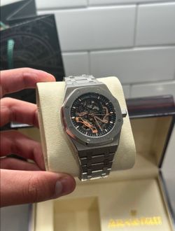Men's luxury watch