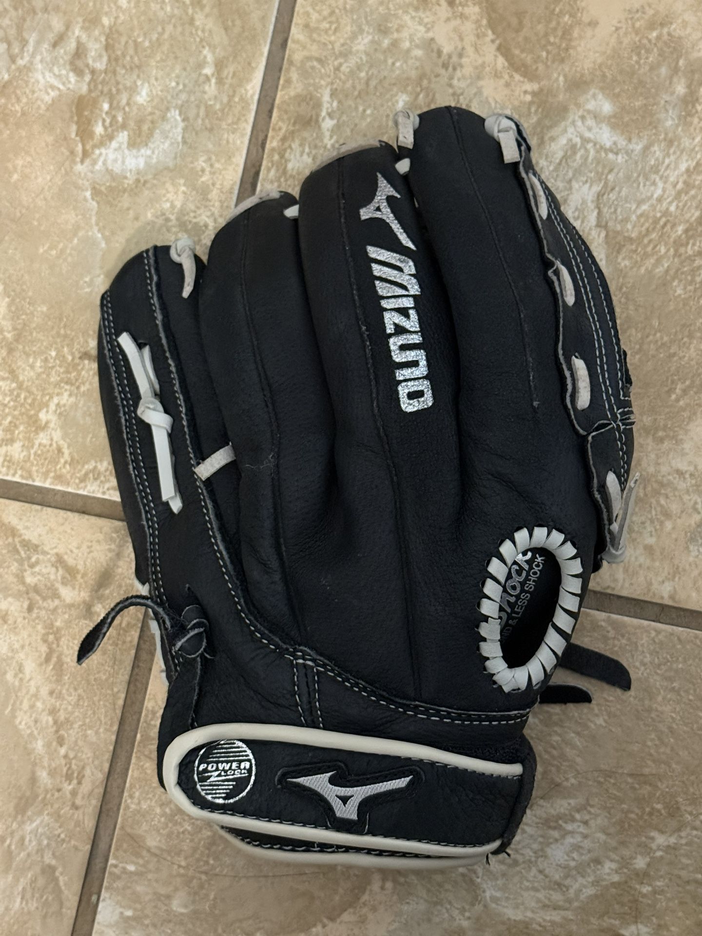Mizuno Softball/Baseball Glove