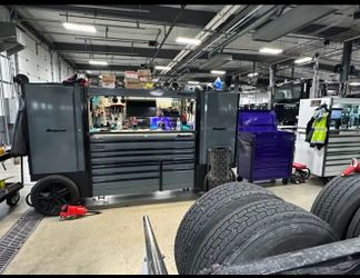 Snap on pit box