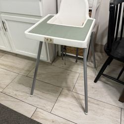 Highchair + Place Mat