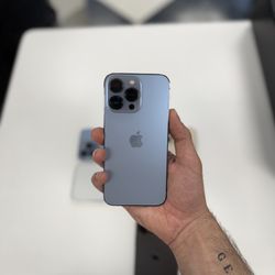Apple iPhone 13 PRO UNLOCKED 128GB - NEW CONDITION Space Gray / White / Blue