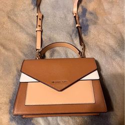Micheal Kors Purse 