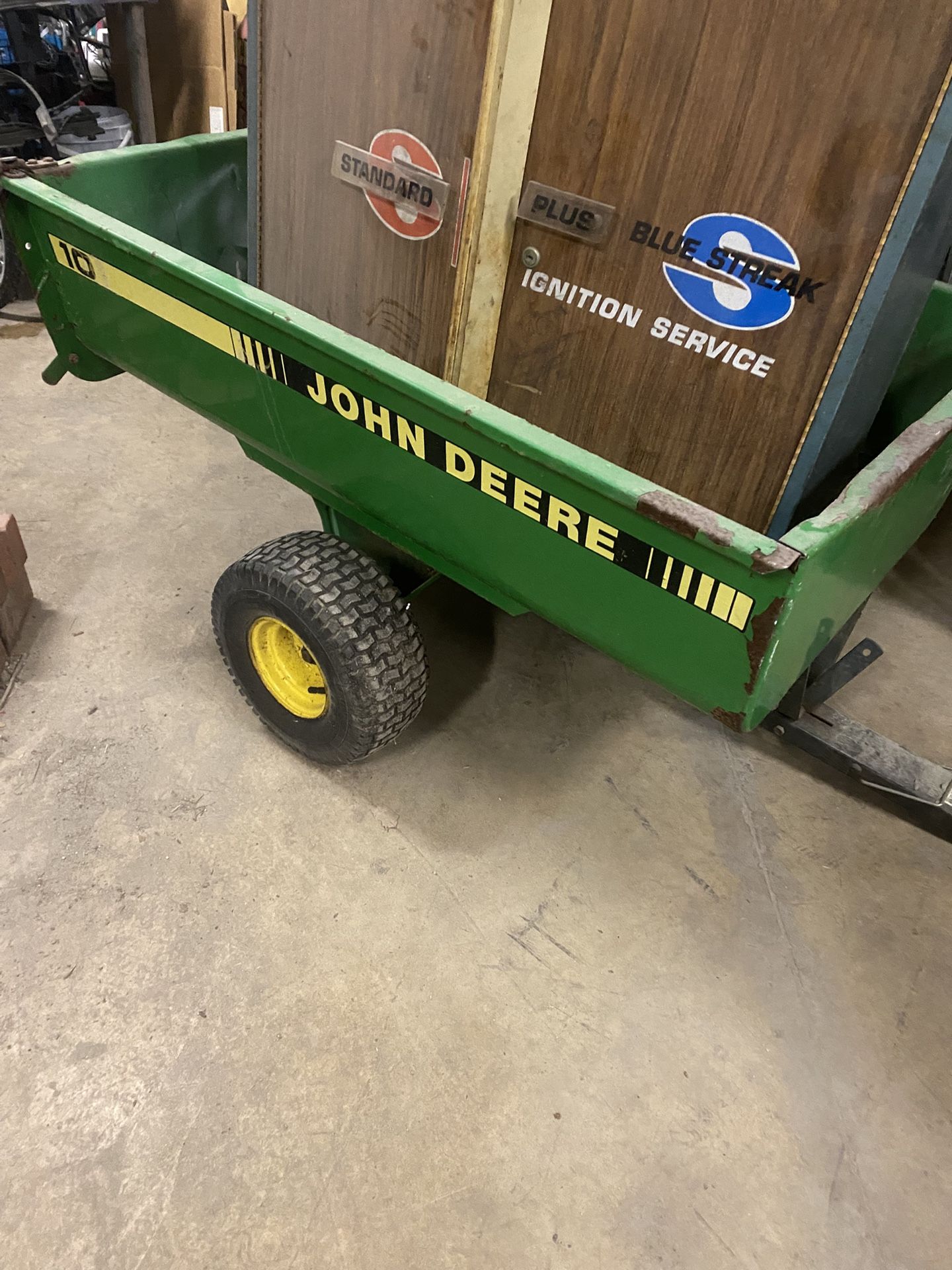 John Deere Cart