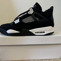 Air Jordan 4 Retro