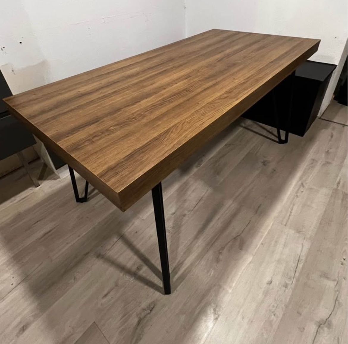 Modern Minimalist Dining table