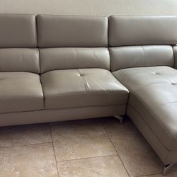 Sectional Sofa