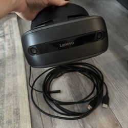 Lenovo explorer VR Headset + Controllers
