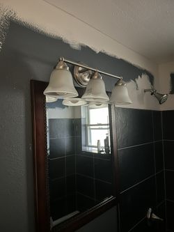 Vanity Light With Bulbs