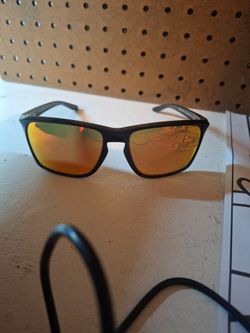 Oakley sylas polarized sunglasses