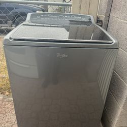 Bonita Labadora Tina Grande Marca Whirlpool 