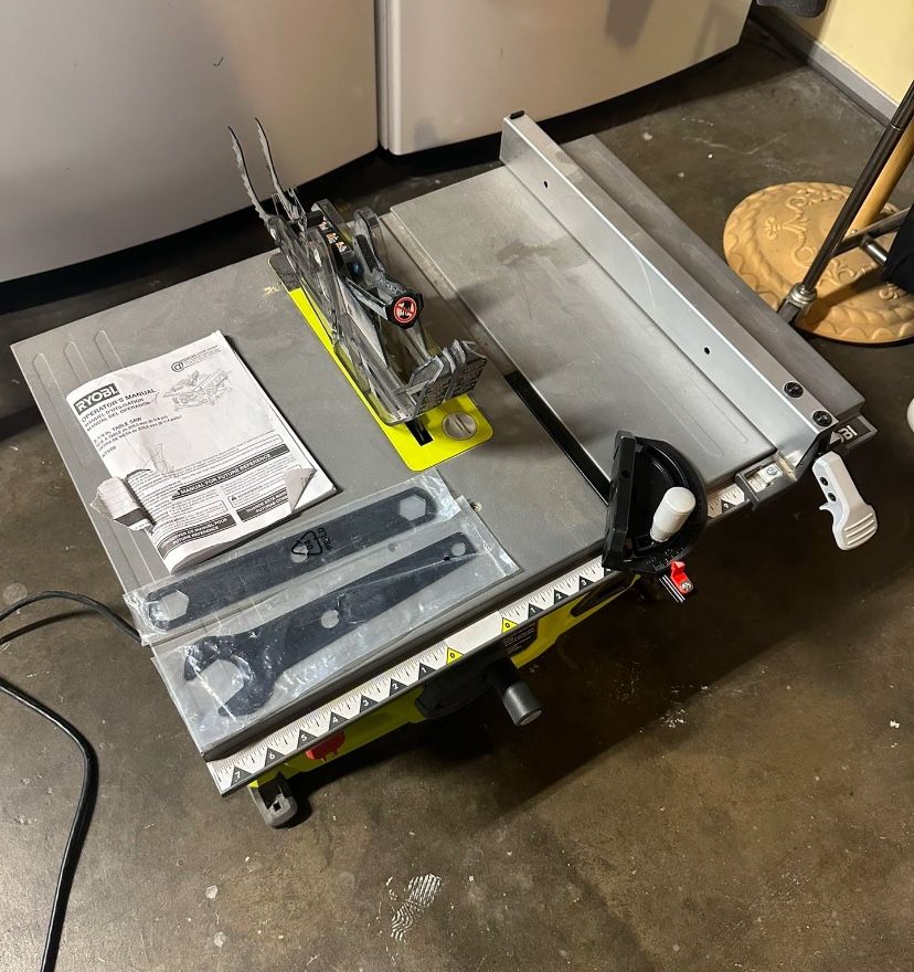 Ryobi RTS08 13 Amp 8-1/4 in Table Saw