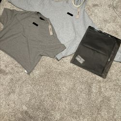 Essentials shirt+hoodie