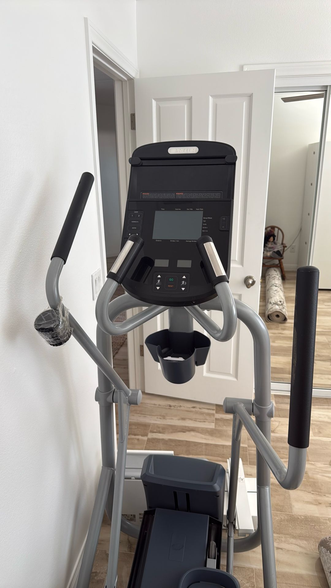 Precor EFX 425 Elliptical