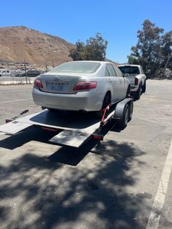 Towing dolly trailer