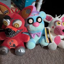 Five Nights at Freddy’s Plush Lot – Licensed FNAF Plushies (3 Total)