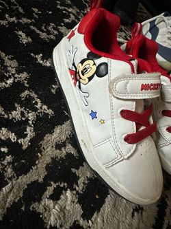 Boys shoes
