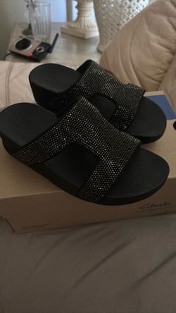 black sandals women size 5