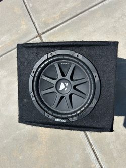 Kicker Comp 12 sub