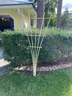Garden trellises
