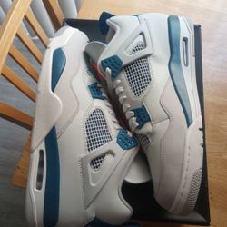 Air Jordans Off white Military Blue Size 16