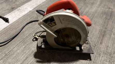 Black and Decker 7 1/4” Circular Saw