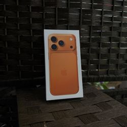 iPhone 17 Pro 256GB Cosmic Orange