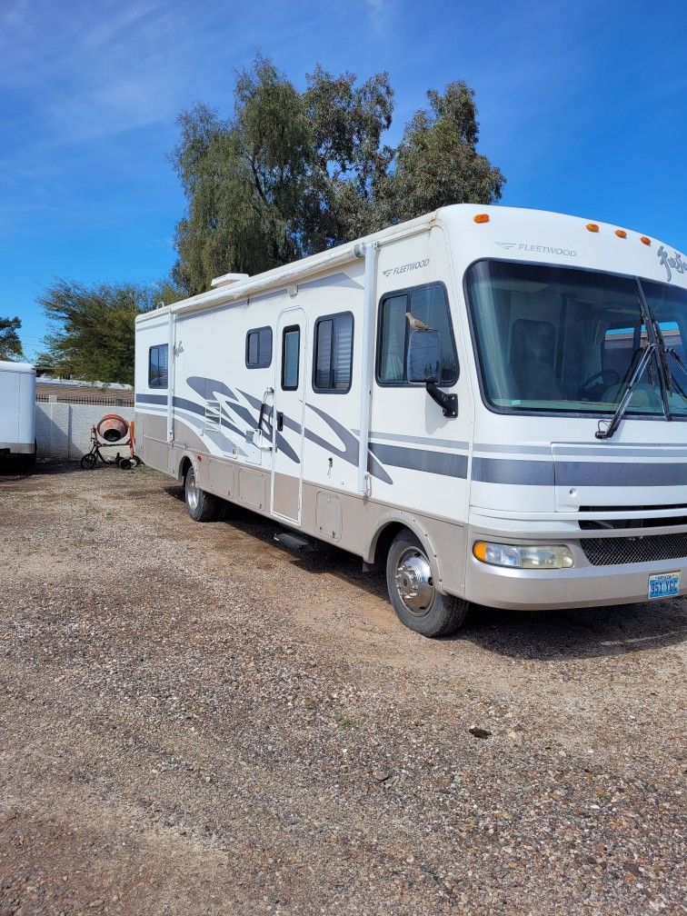2005 Fleetwood Flair