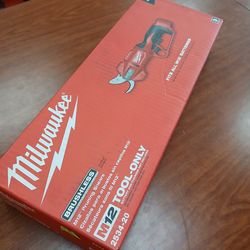 Milwaukee new Pruning Shear 12M