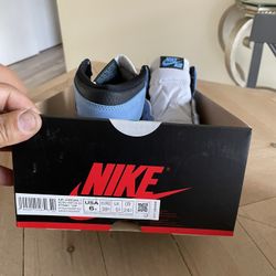 University Blue Jordan 1 Size 6 