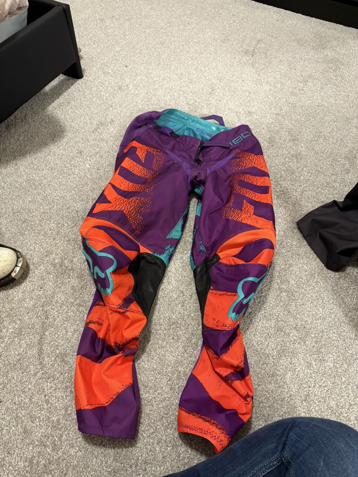 Fox 180 Women’s Size 3/4 Motocross Pants