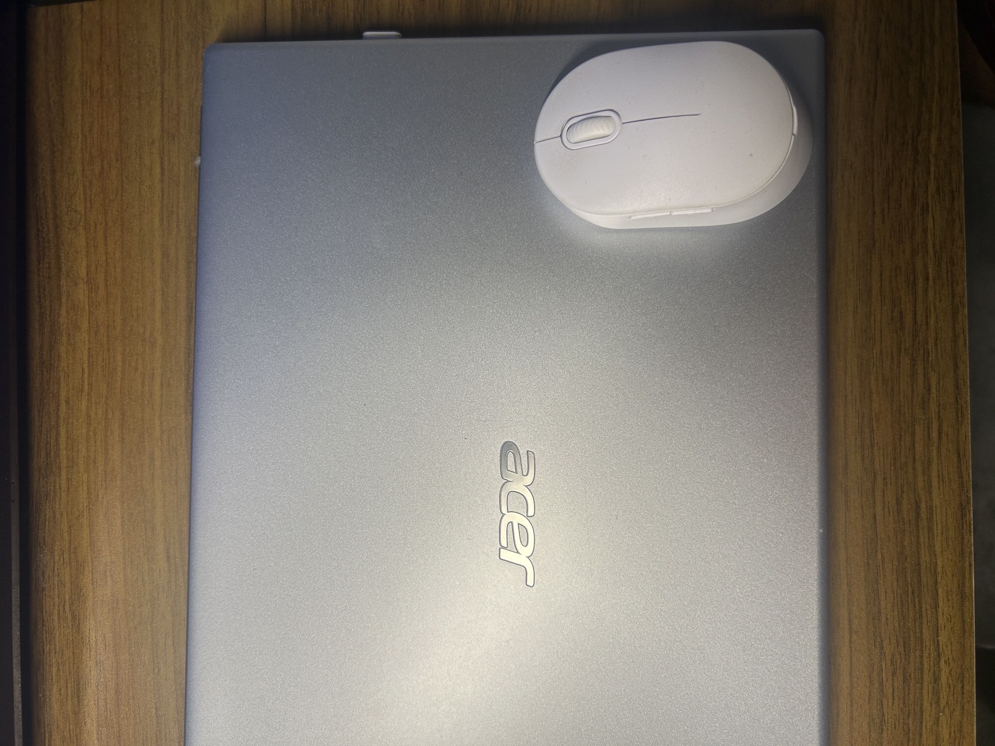 Acer Aspire 3 w/ wireless mouse