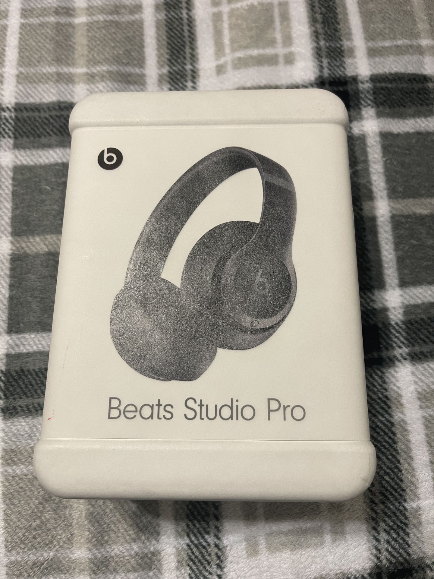 Beats Studio Pro.