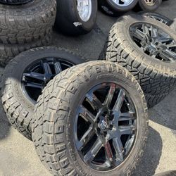 WHEELS OEM 20” STOCK CHEVY TAHOE YUKON DENALI GMC SIERRA