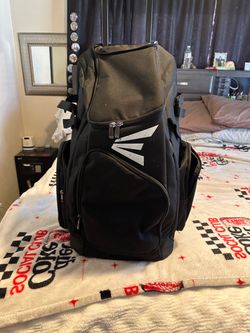 Easton Roller Bag For Baseball Or Fastpitch