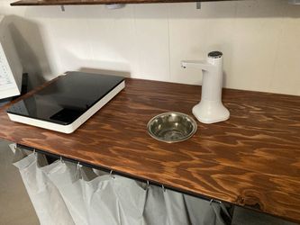 Magic chef microwave Portable sink, top, electric faucet / water pump, new ikea hot plate and a handful of appliances. Selling as a bundle ALL togethe
