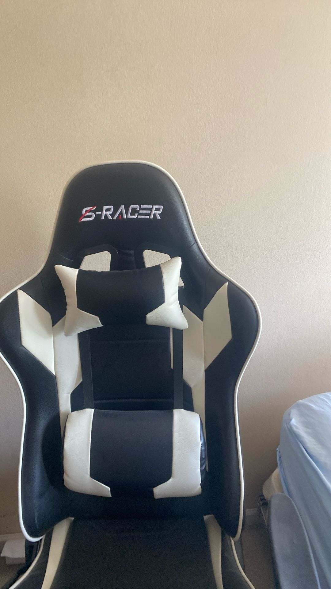S-Racer gaming Chair