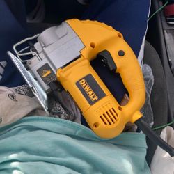 Dewalt DW317 Compact Jig Saw Kit 