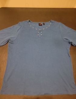 Women's Blue Short-Sleeve Top